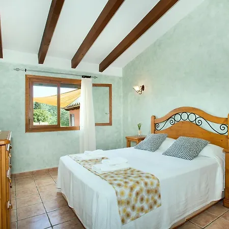 Owl Garreta - Rustic With Mountain Views Villa